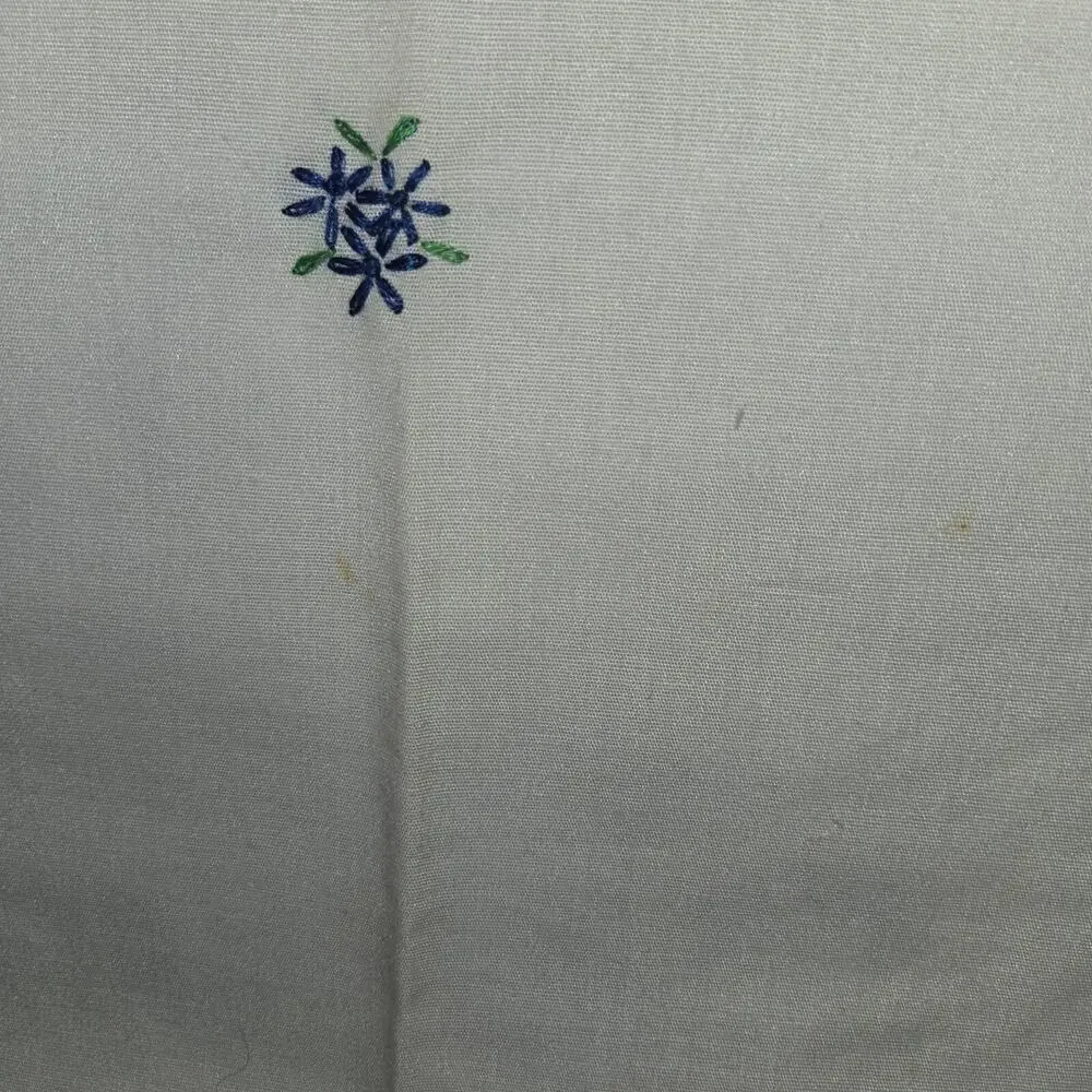 Vintage Embroidered Floral Design Table Runner 40